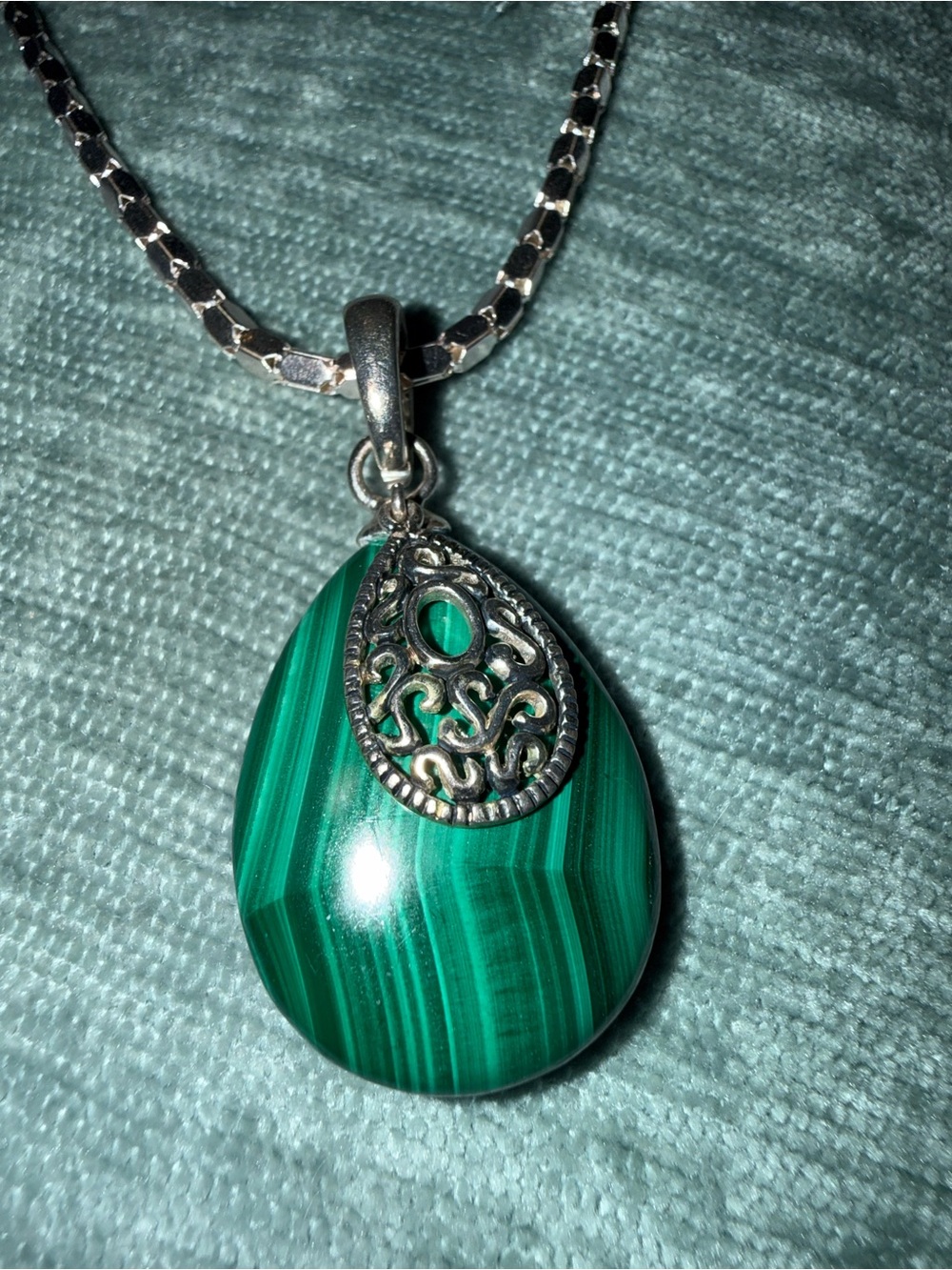 Sterling silver Green Malachite Teardrop Pendant Necklace
